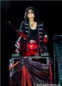   (Alice Cooper)