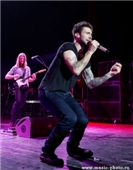 MAROON 5