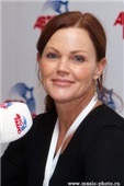 Belinda Carlisle (  )