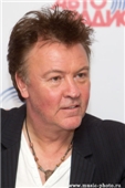Paul Young (Пол Янг)