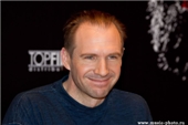   (Ralph Fiennes)